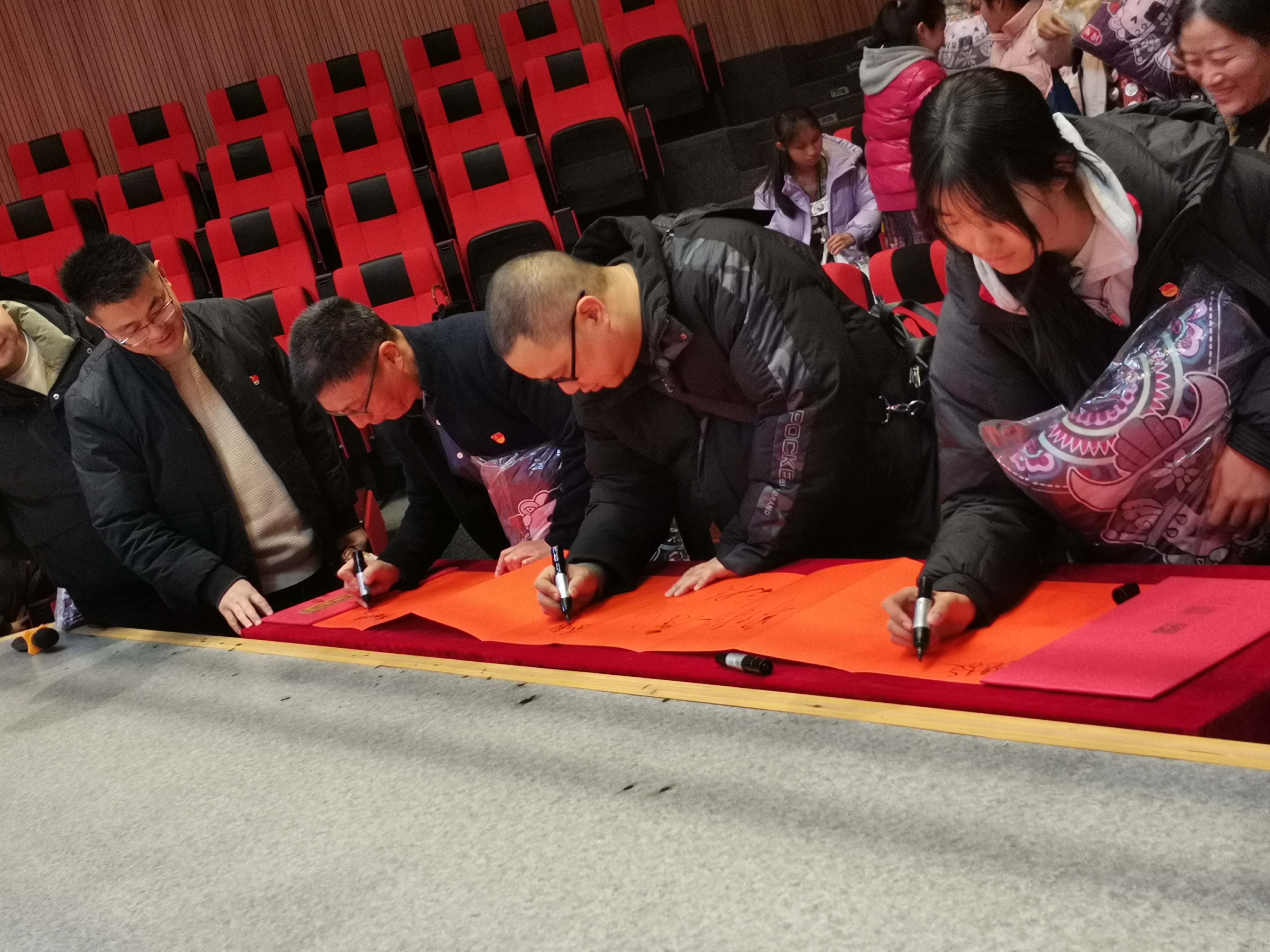 1736737645107836.jpg 1736737645107836.jpg